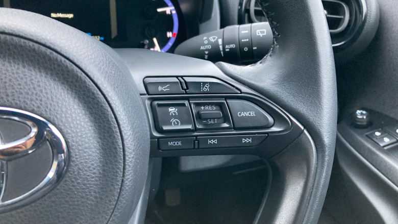 Toyota Yaris Cross 1.5 Hybrid Design 5dr CVT Hybrid Estate